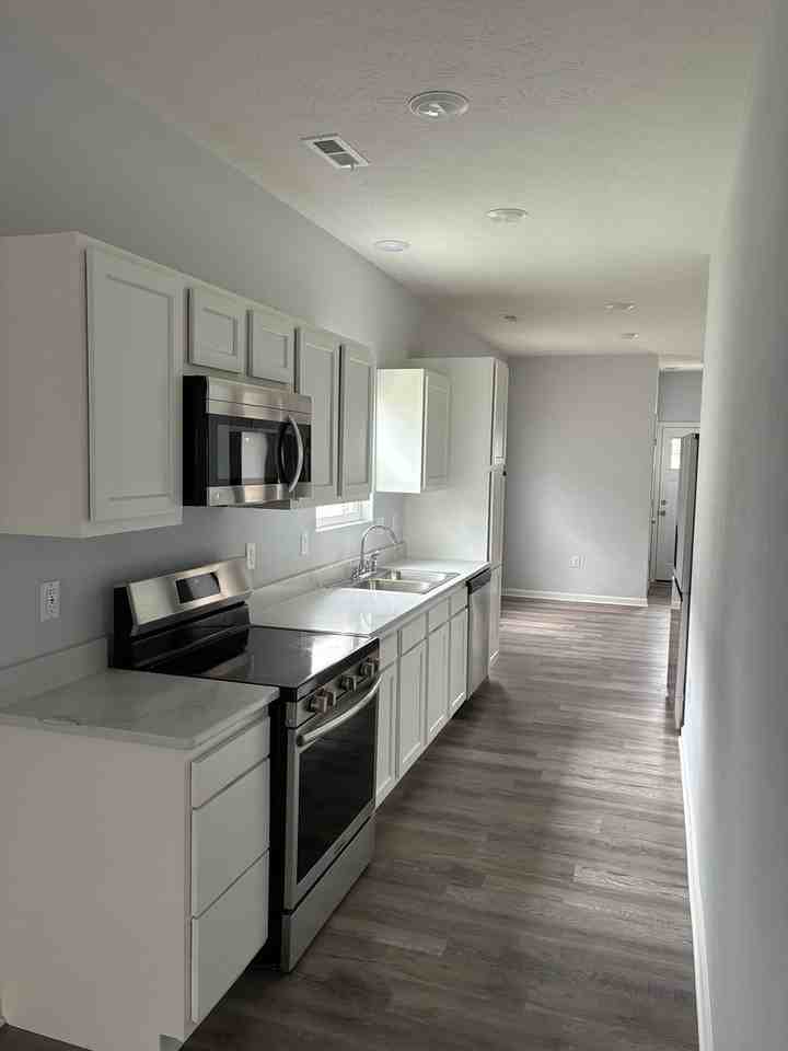 1431 Wigwam Ln - Photo 6 of 19