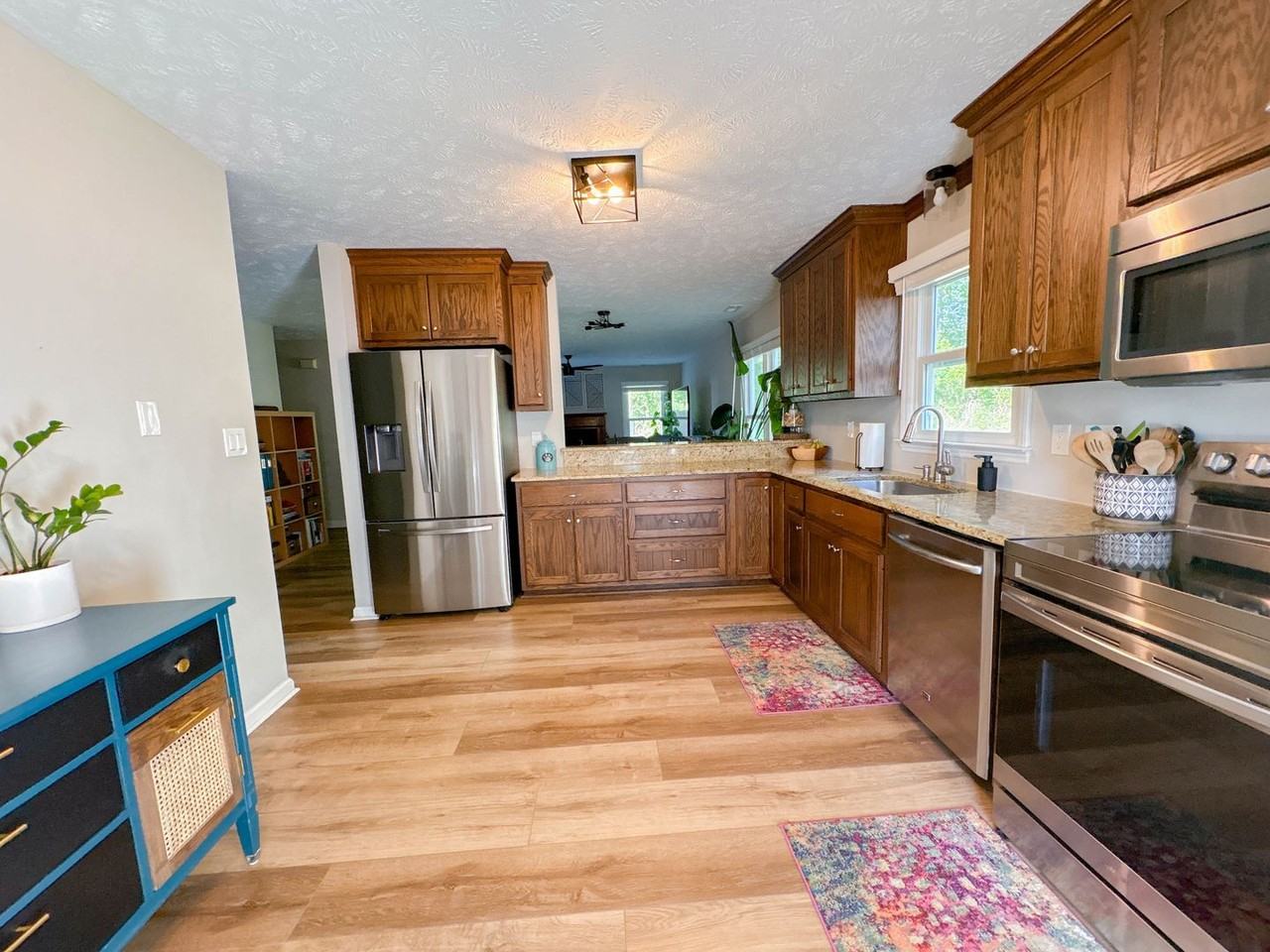 5813 Bacarro Pl - Photo 4 of 25