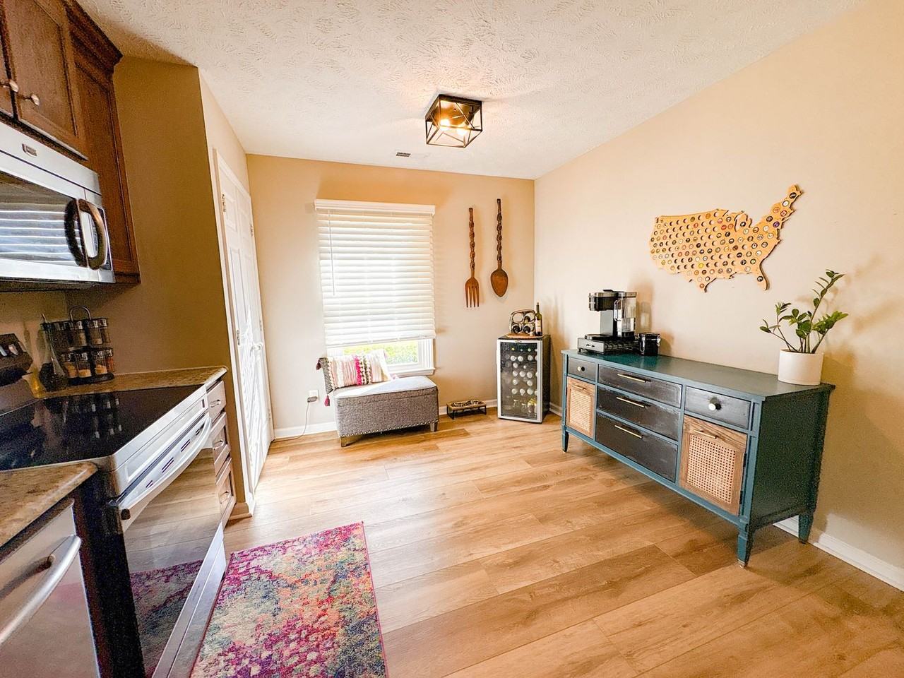 5813 Bacarro Pl - Photo 5 of 25