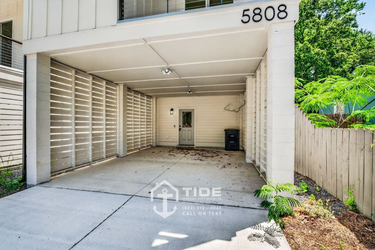 5808 Knight St - Photo 3 of 35