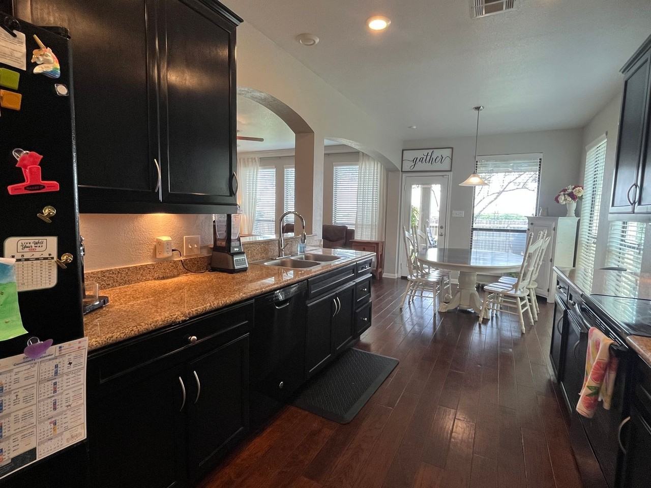 9408 Glynhill Ct - Photo 6 of 19