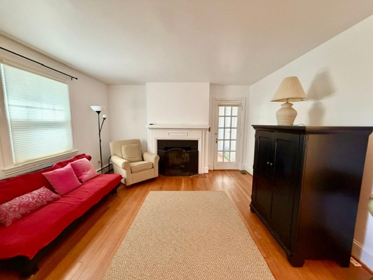 811 Forest Glen Rd - Photo 7 of 45