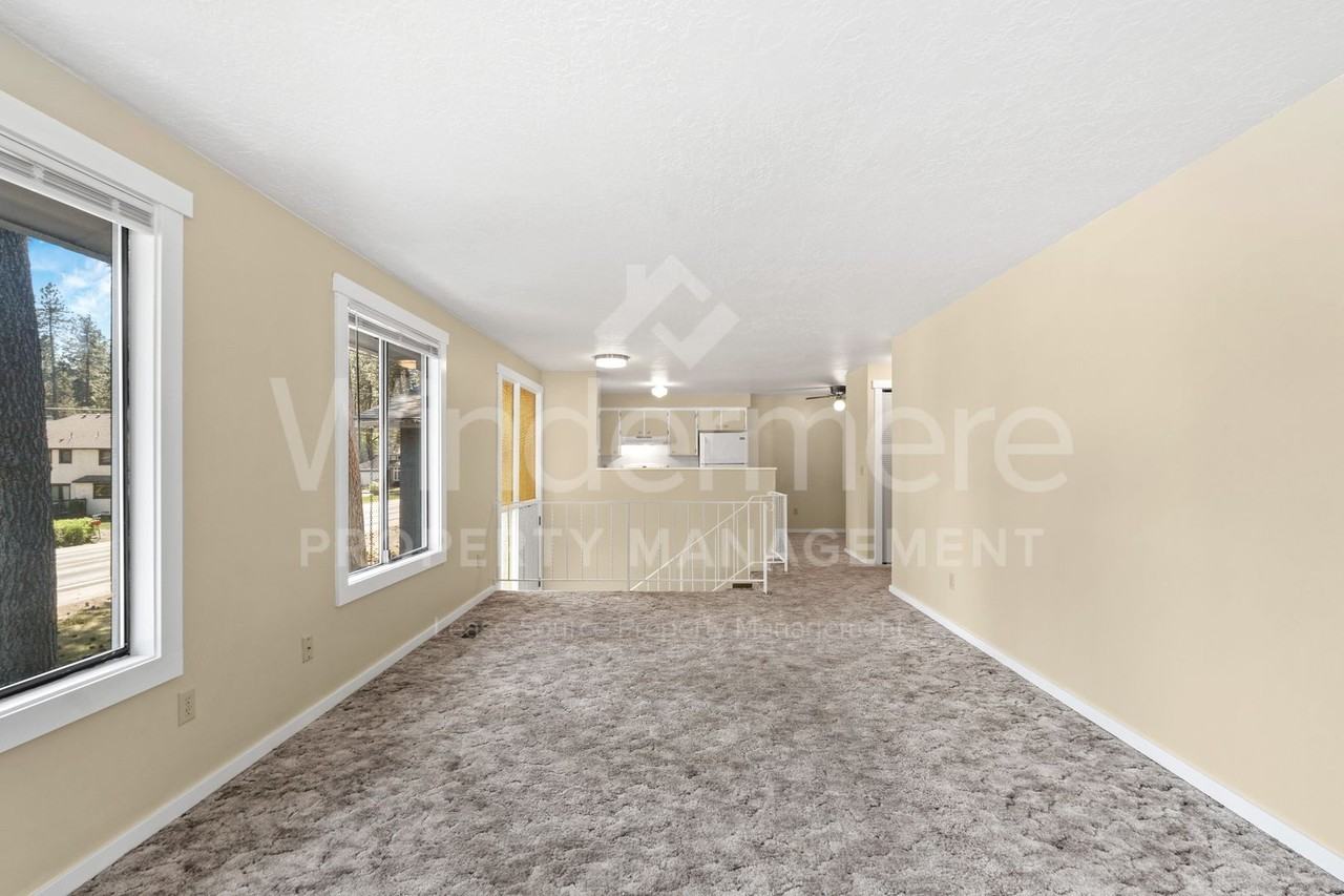 7805 E Upriver Dr - Photo 5 of 25
