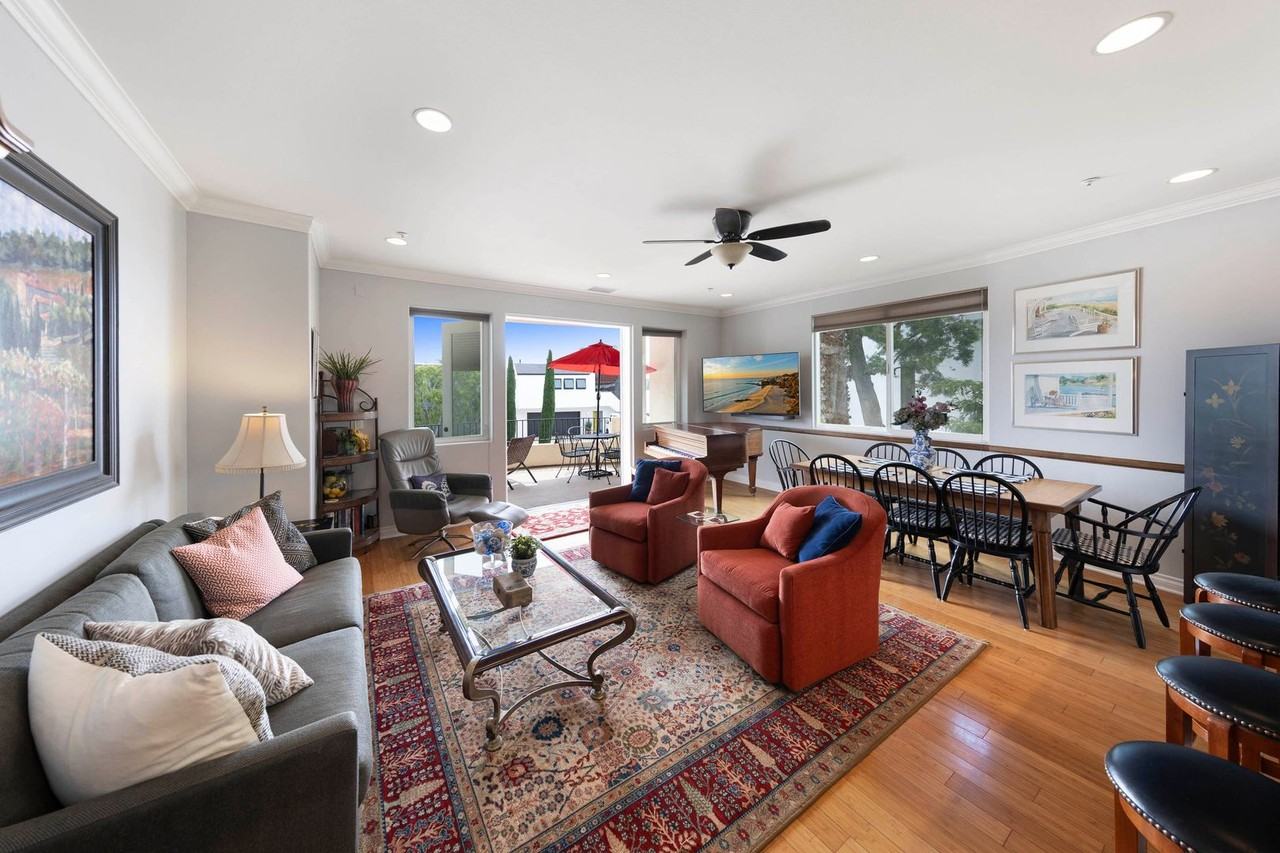318 Cazador Ln #B - Photo 2 of 29