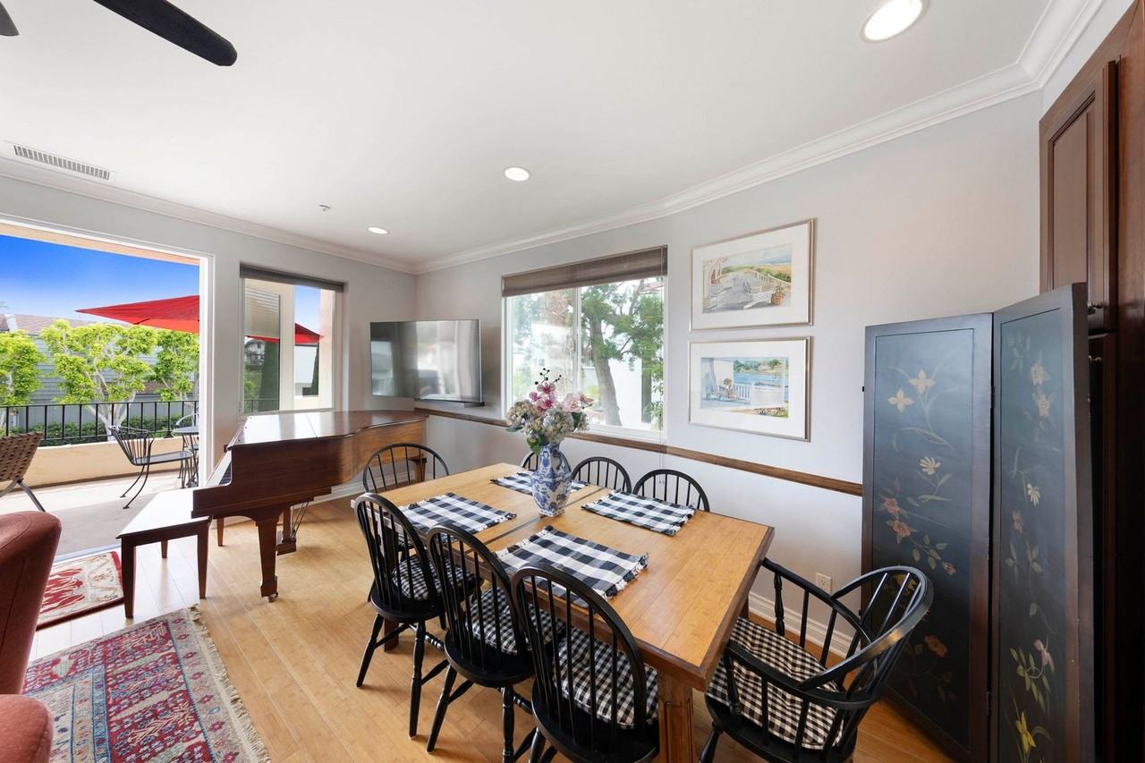 318 Cazador Ln #B - Photo 3 of 29