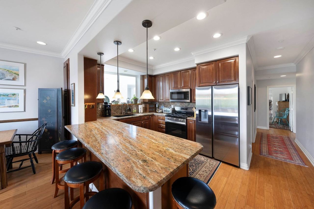 318 Cazador Ln #B - Photo 7 of 29