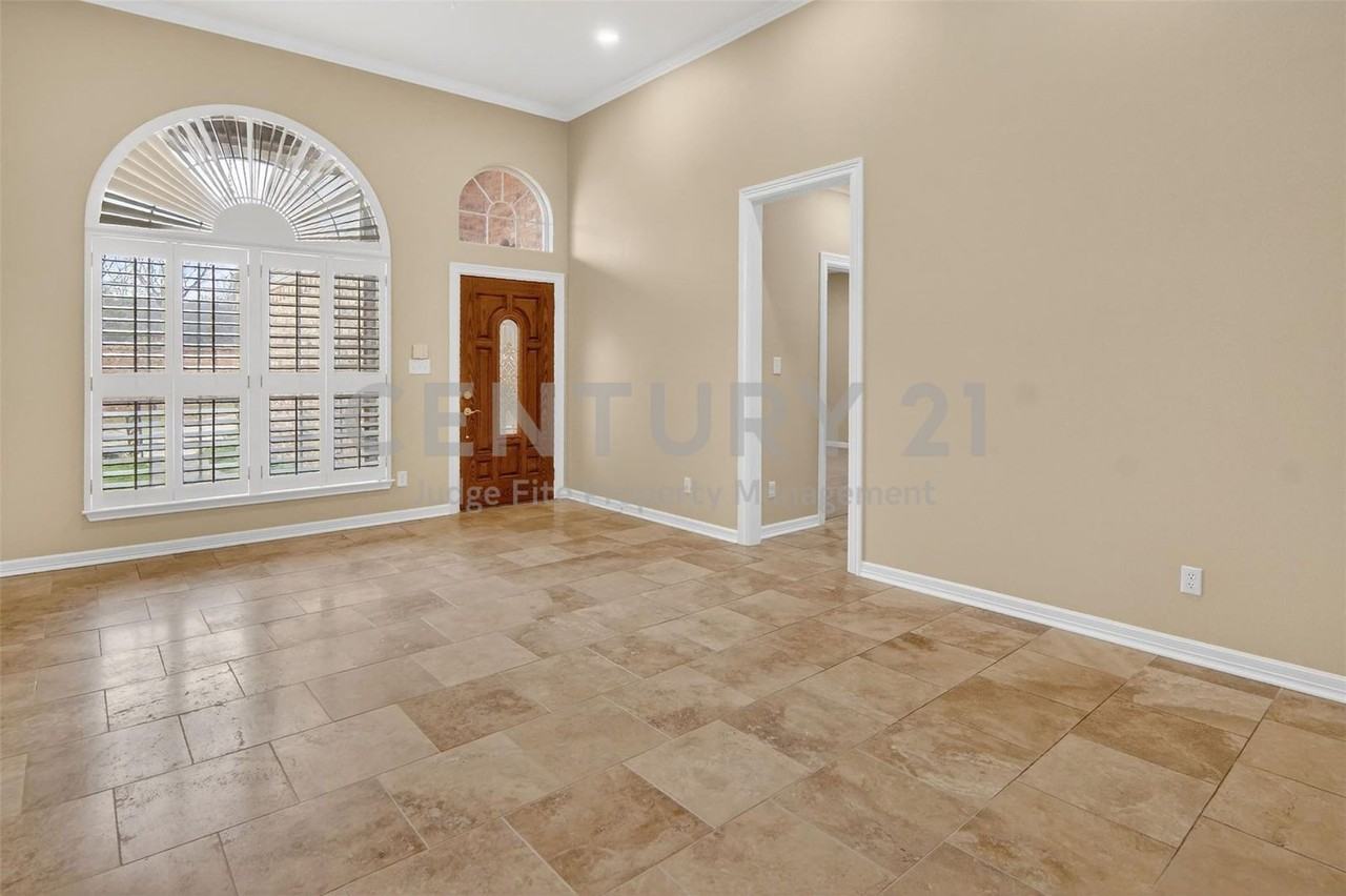 2122 Clear Lake Rd - Photo 6 of 21