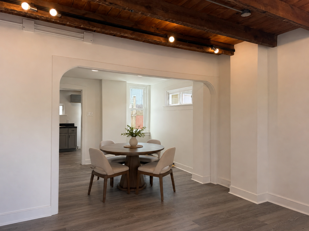 305 N Marshall St - Photo 6 of 21