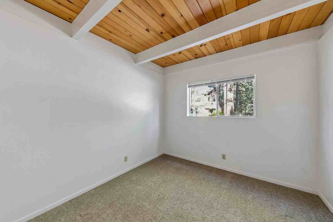 993 Woodchuck Ct - Photo 5 of 26