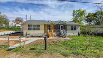 1422 Nolan Ave - Photo 1 of 1
