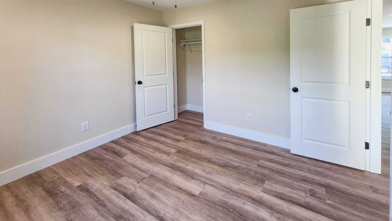 1422 Nolan Ave - Photo 7 of 22