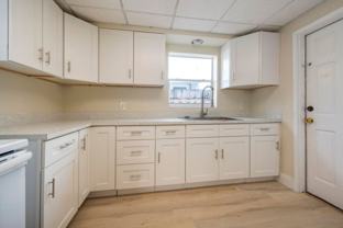 412 Se 17th St Frnt - Photo 1 of 1