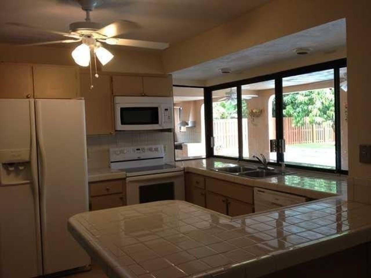 737 Nw 84th Ln - Photo 2 of 13