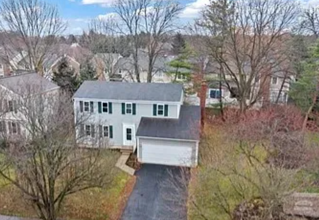 5915 Ballymead Blvd - Photo 2 of 18