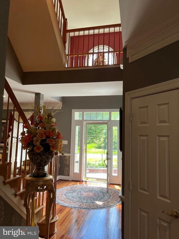 3911 Arbor Crest Way - Photo 2 of 5