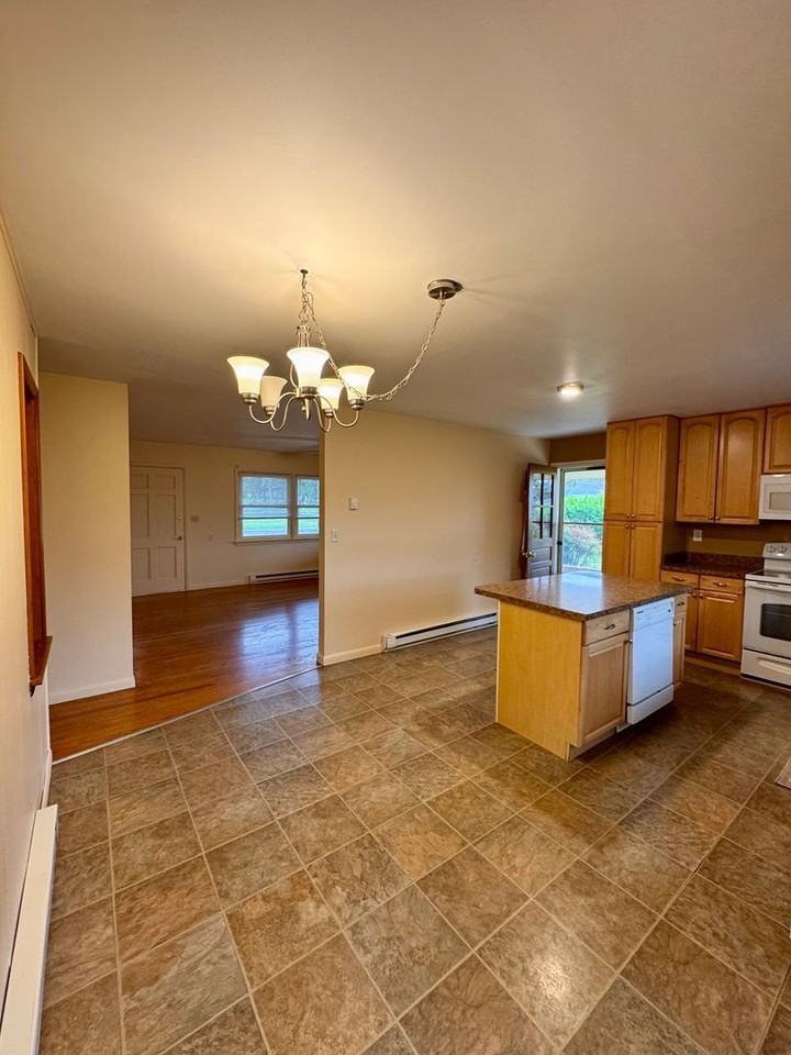 8861 Pats Ln - Photo 7 of 15