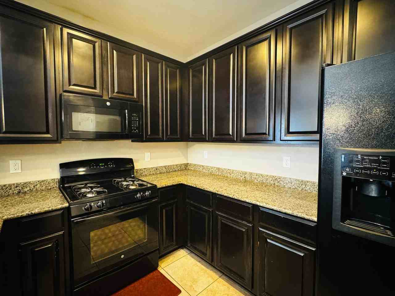 7557 Elated Ct - Photo 3 of 24
