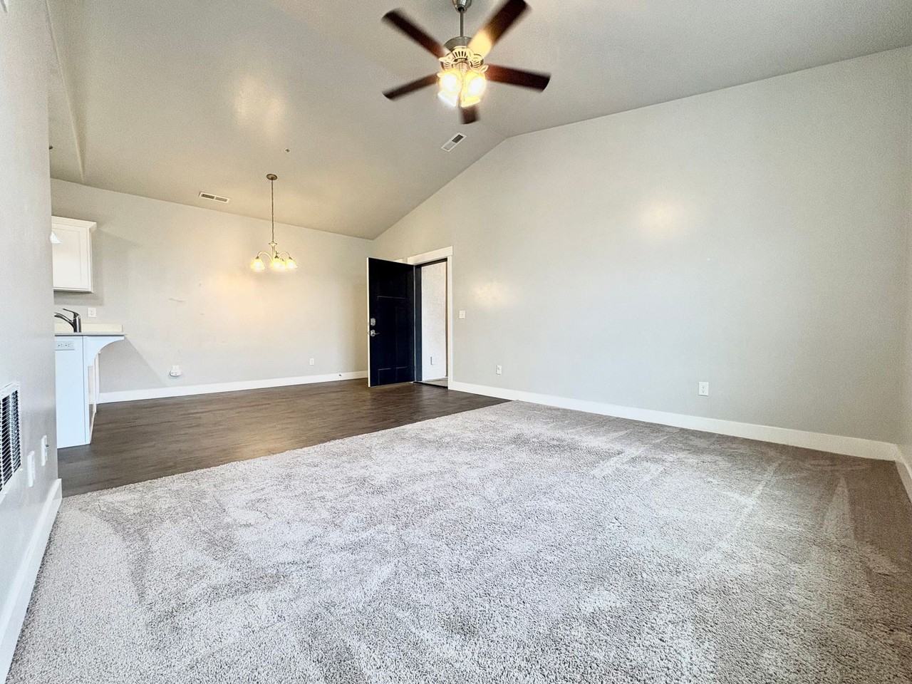 4216 W 1530 N - Photo 6 of 22
