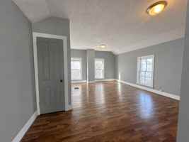 featured image of 214 N 10th St
