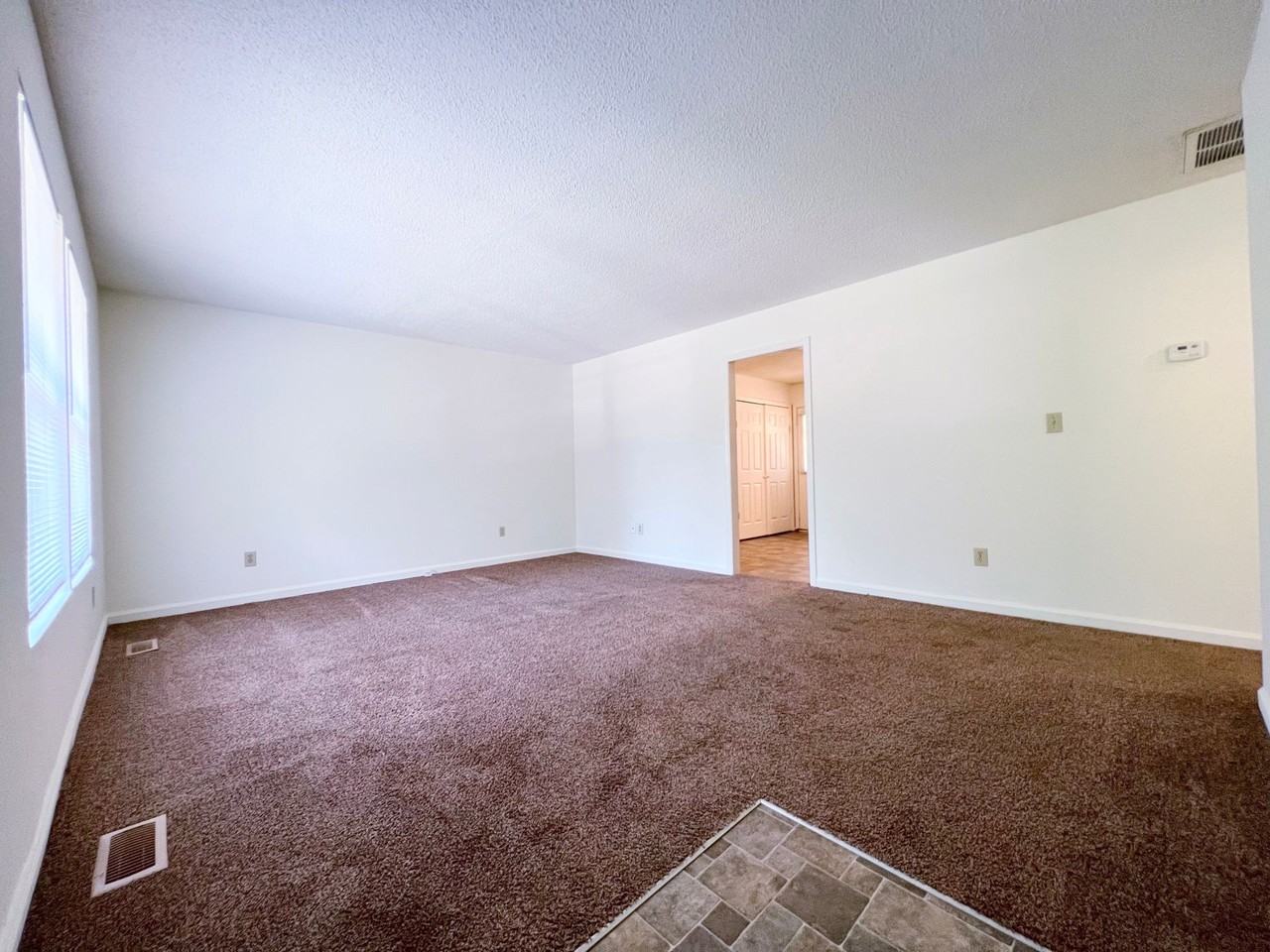 1004 Hill St Apt A - Photo 4 of 42