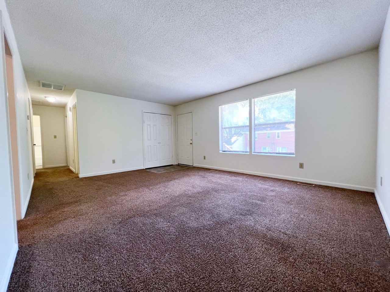 1004 Hill St Apt A - Photo 5 of 42