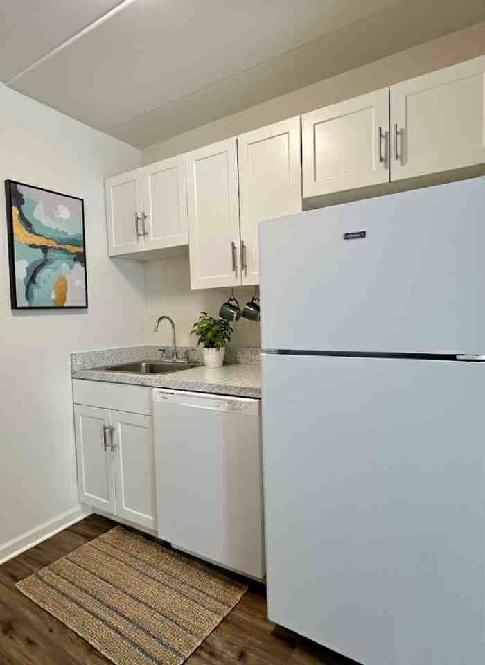 Towns Edge Apartments - Photo 2 of 23