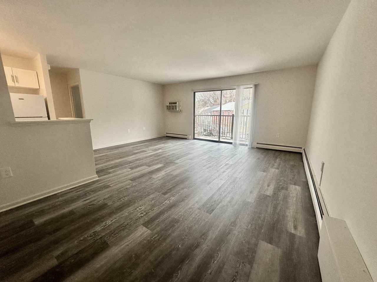 Towns Edge Apartments - Photo 7 of 23