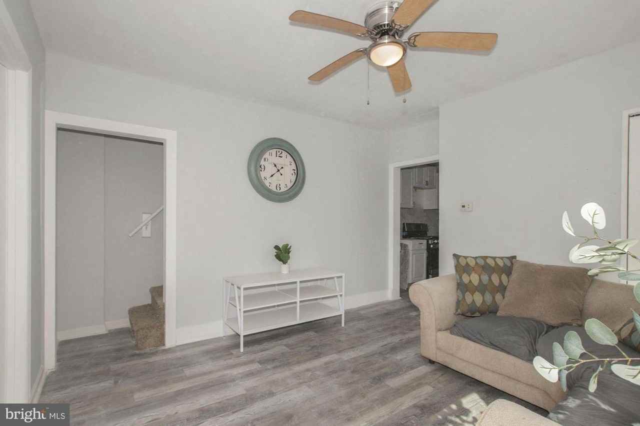 307 S 3rd St - Photo 5 of 24