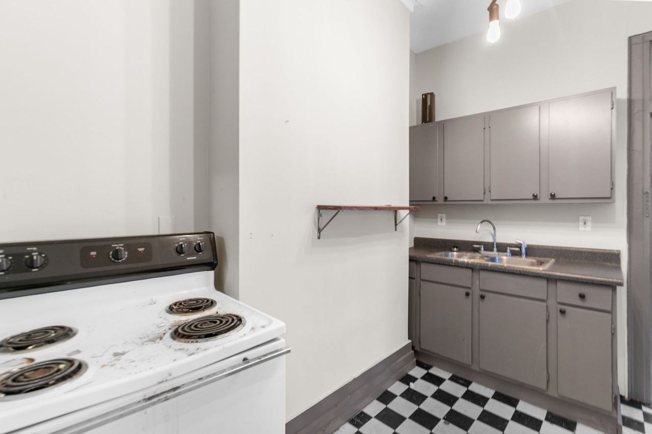 Fleetwood Apartments - Photo 5 of 7