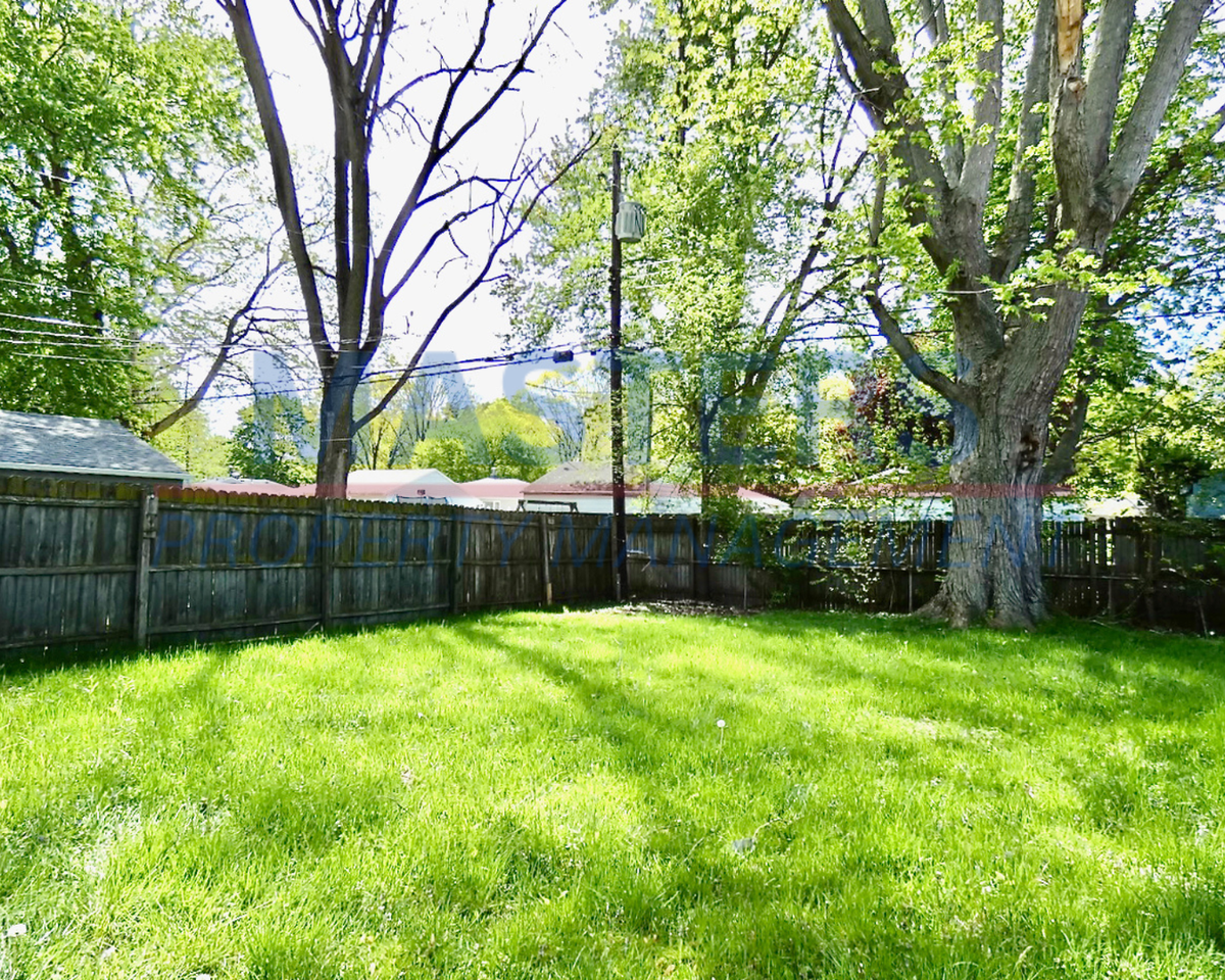 3907 Donegal Dr - Photo 3 of 29
