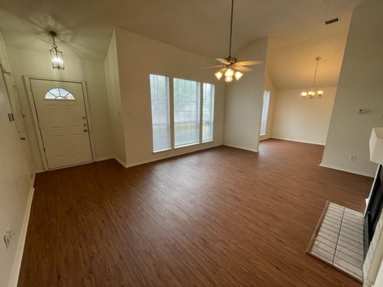 819 Over Ridge Dr - Photo 3 of 38
