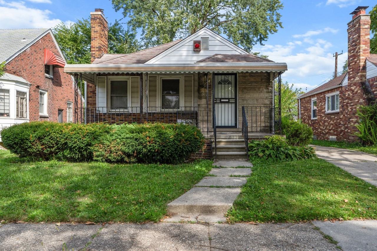 9022 Northlawn St - Photo 2 of 21