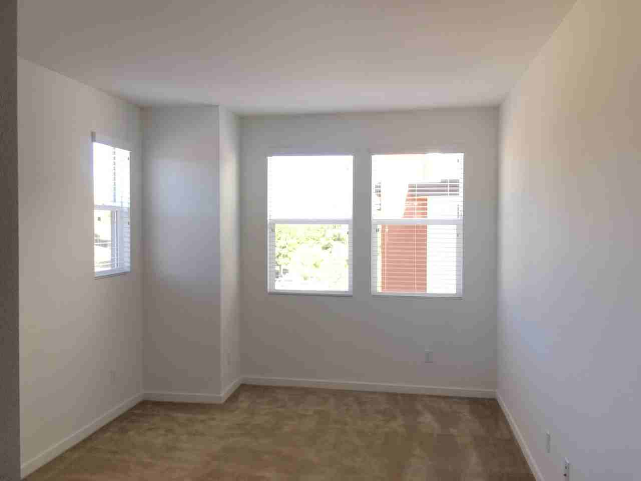 730 Brooklyn Dr - Photo 6 of 10