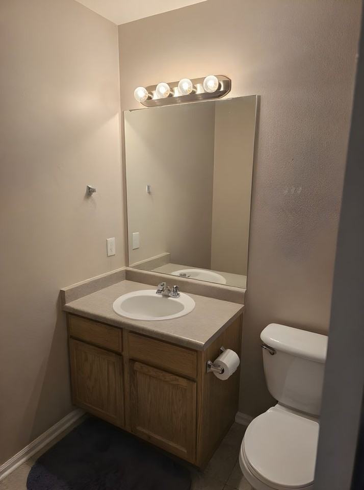 4424 Poplar Brook Dr - Photo 3 of 9