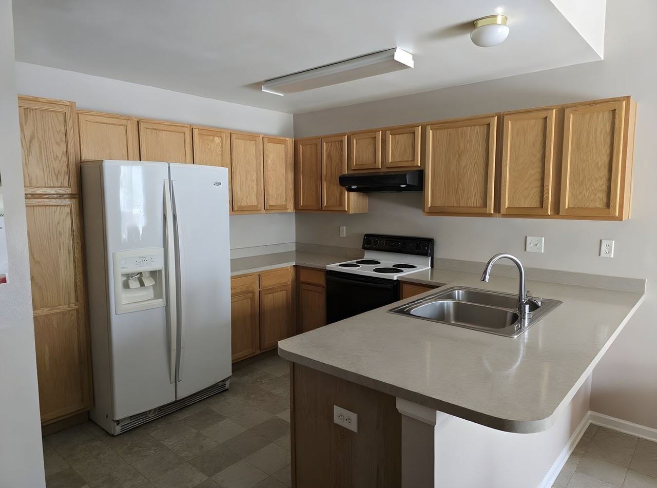 4424 Poplar Brook Dr - Photo 7 of 9