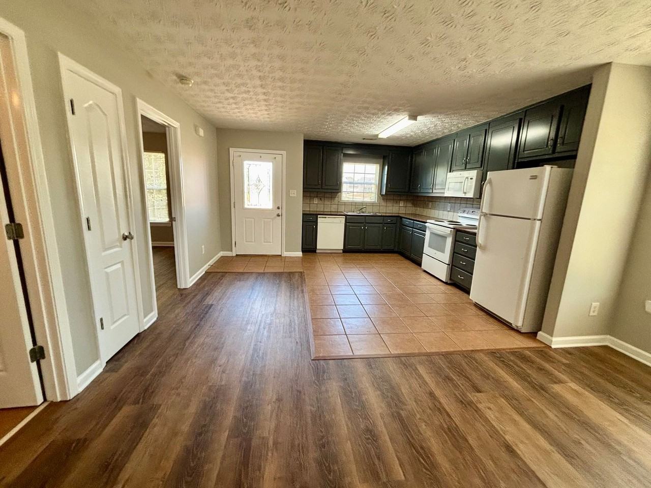 500 Dove Way - Photo 2 of 20