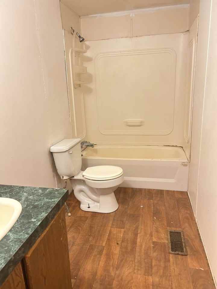 215 Wadley Dr - Photo 5 of 5