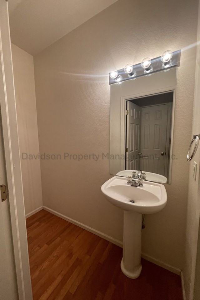 2489 Gilpin Ave - Photo 4 of 14
