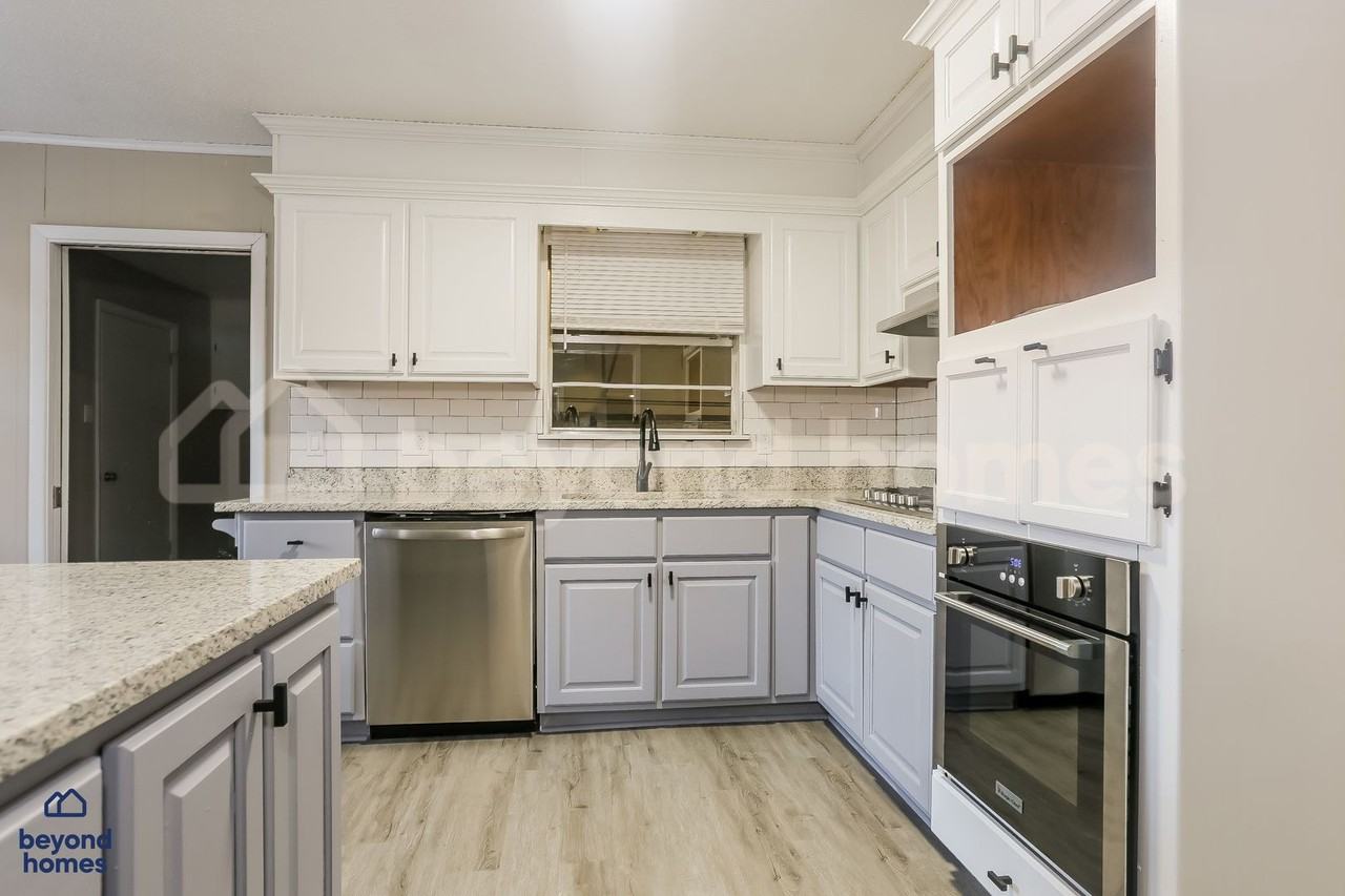 74 Cardinal Valley Dr - Photo 3 of 19