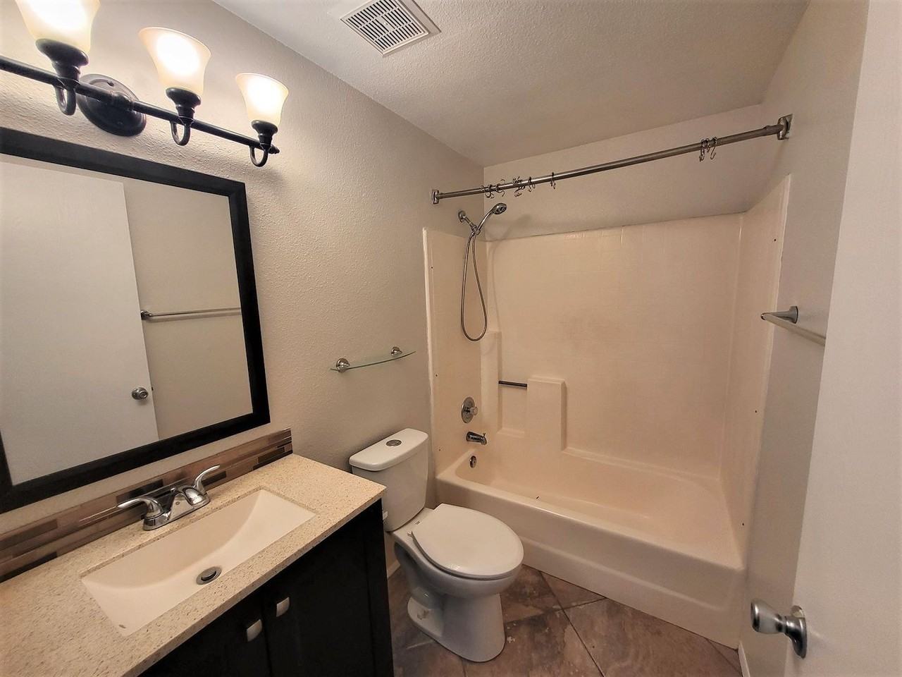 1320 S Mckemy St - Photo 7 of 21
