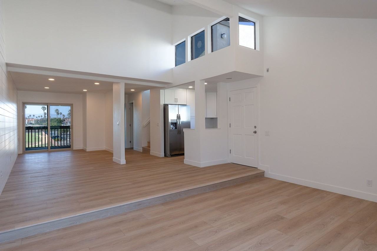 2945 Harbor Blvd - Photo 4 of 24