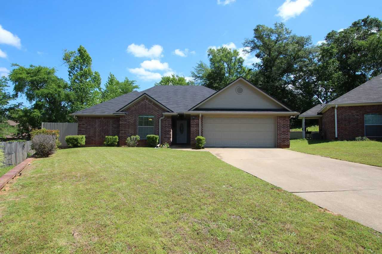 3109 Vineyard - Photo 2 of 30