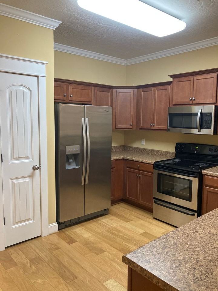 33 Ashmaline Ln - Photo 2 of 7