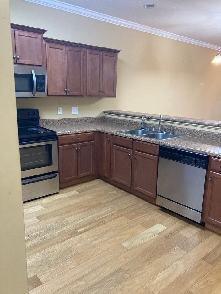 33 Ashmaline Ln - Photo 3 of 7