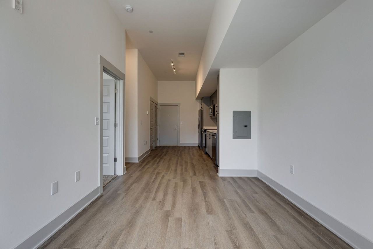 542 Southgate Ave - Photo 5 of 14
