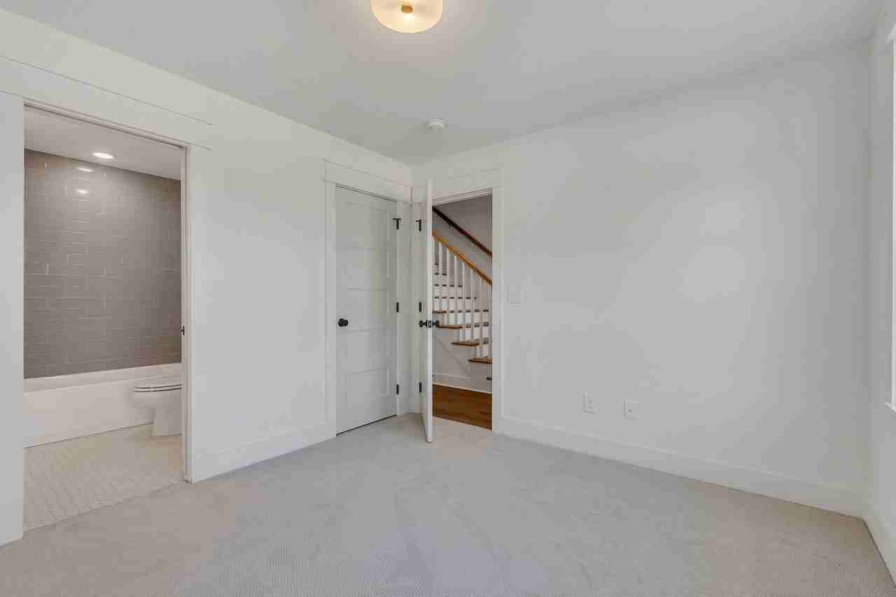 2019 Maple View Ln - Photo 6 of 32