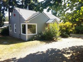 featured image of 1352 Shoreview Dr