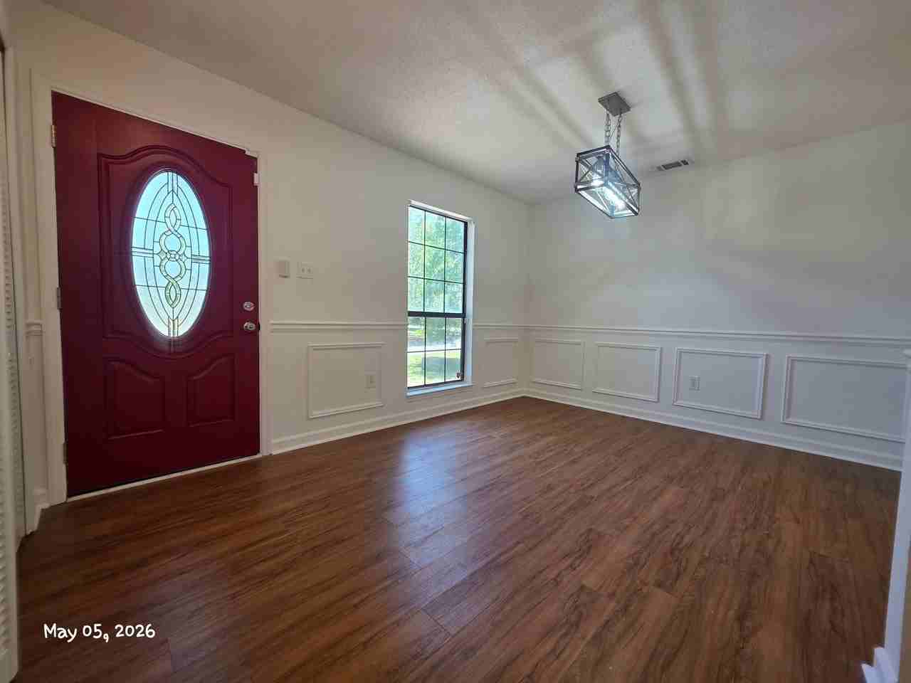 127 Stockbridge Dr - Photo 3 of 21