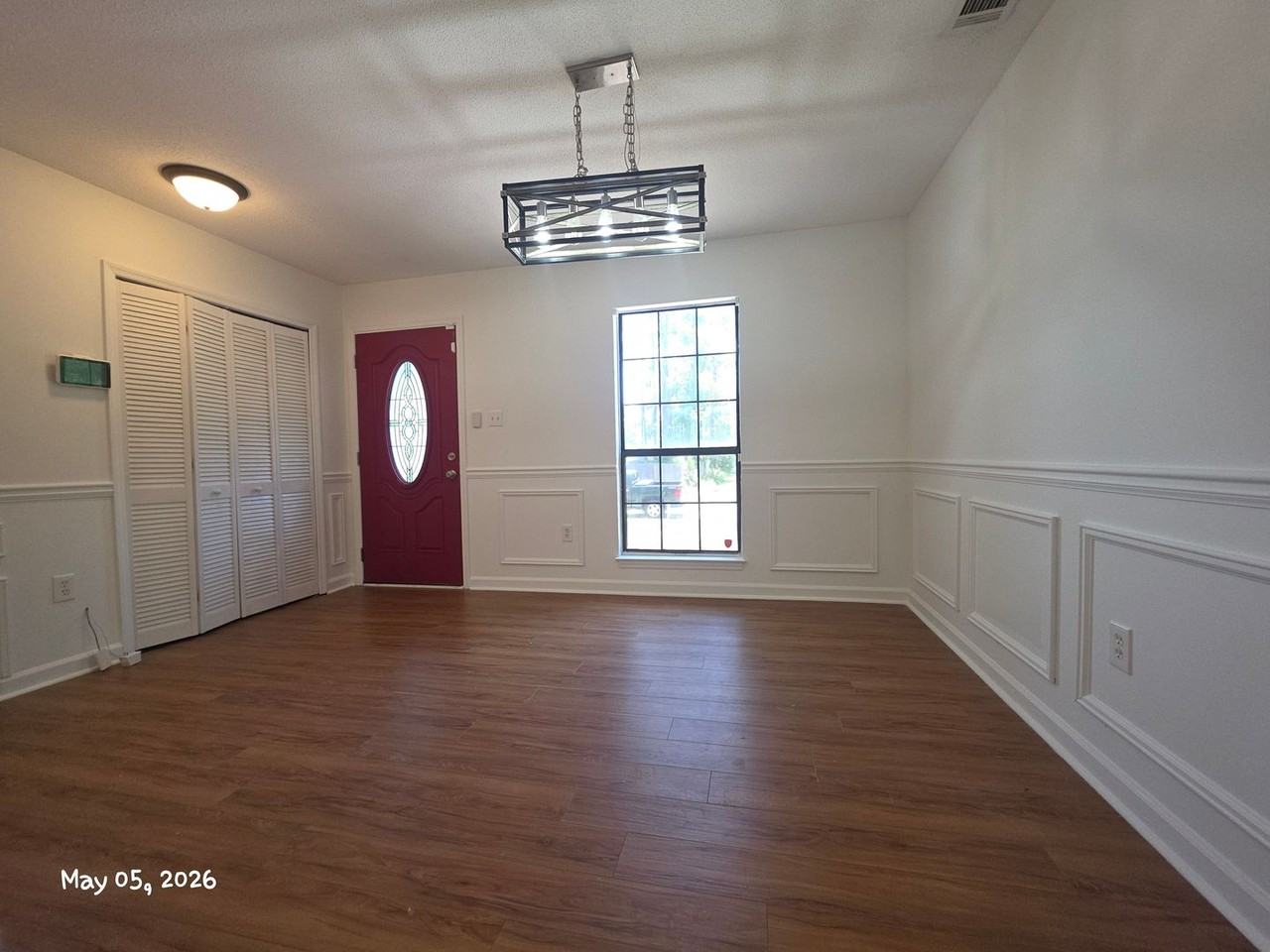 127 Stockbridge Dr - Photo 4 of 21