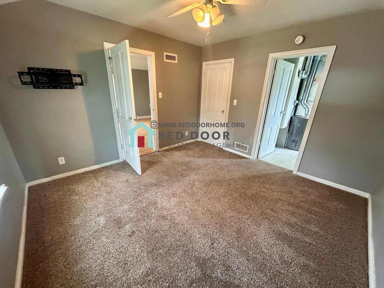604 3rd Ave Sw - Photo 5 of 12